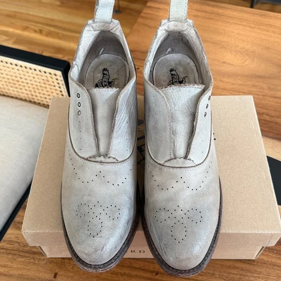 Freebird by Steven Sadie boots in the color Ice - Picture 13 of 16